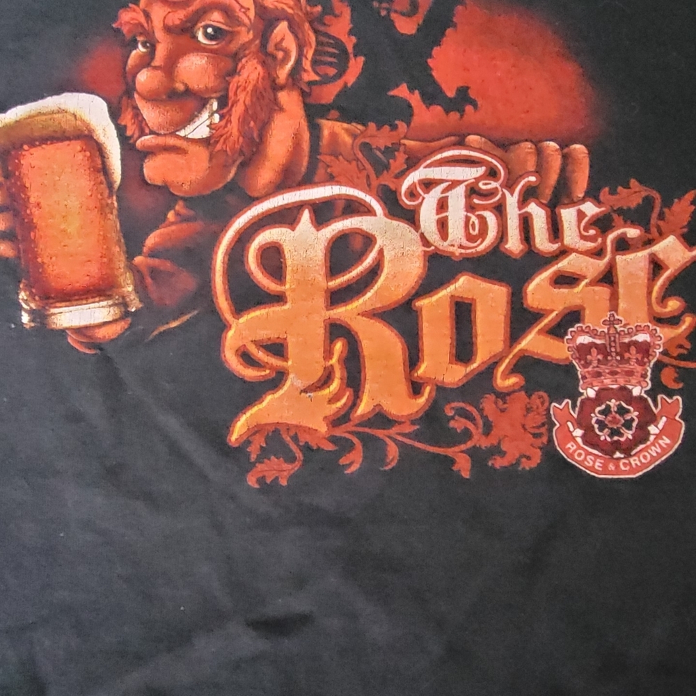 Vintage Rose & Crown Pub Tee - Picture 2 of 3